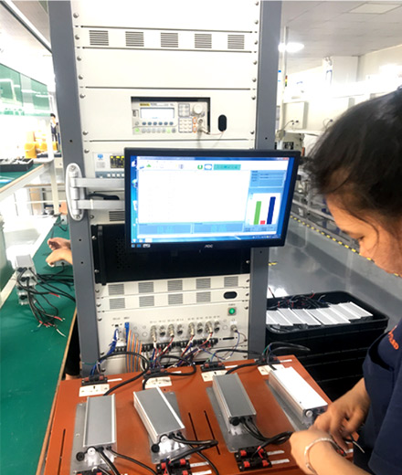 Programmable AC Power Source